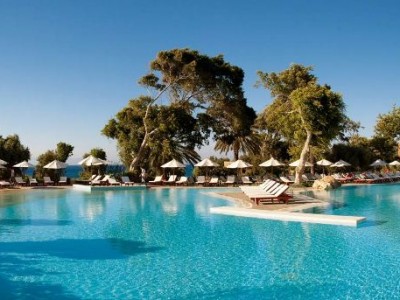 Charter Rhodos - Hotel Amathus Beach