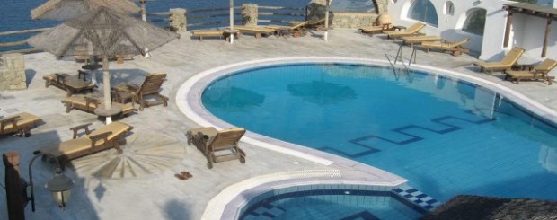 Charter Mykonos - Hotel Gorgona